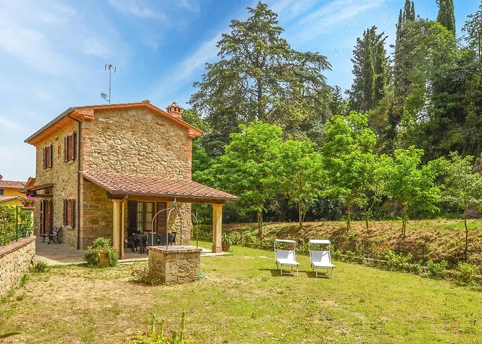 Cozy Home In Monte San Savino With Wifi